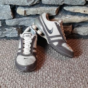 Nike Shox tennis running shoes sz 7.5